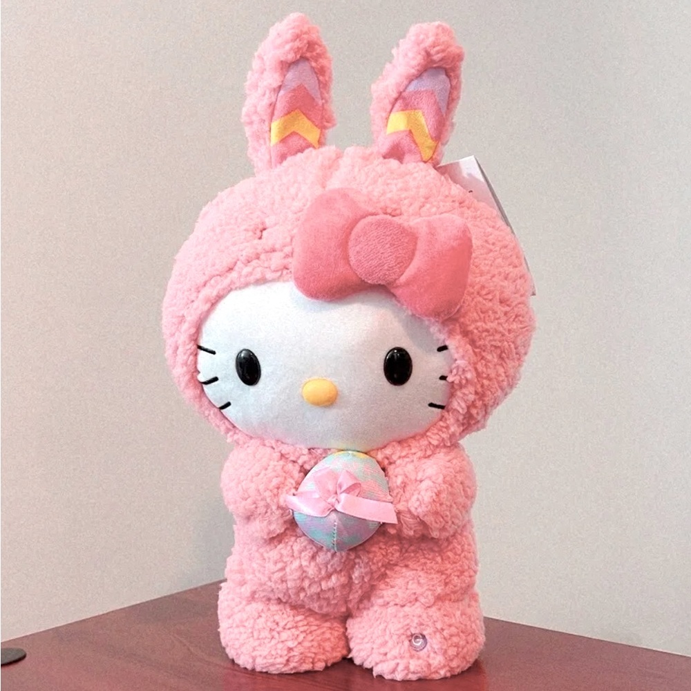Hello Kitty Sanrio Bunny 2023 Limited Edition NEW HELLO KITTY🐰🐇👯